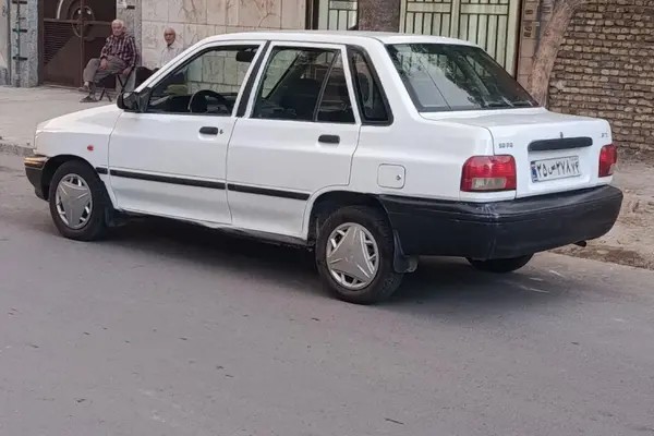 پراید، صندوق دار