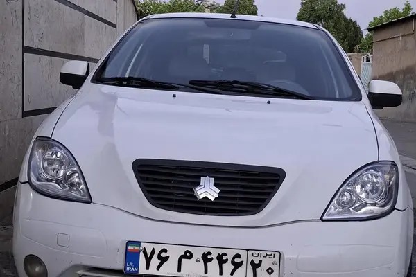 تیبا، هاچ بک