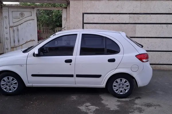 تیبا، هاچ بک