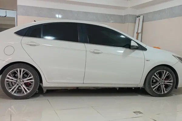 چری، آریزو 5T