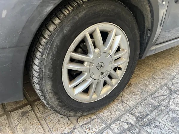 رنو، تندر 90