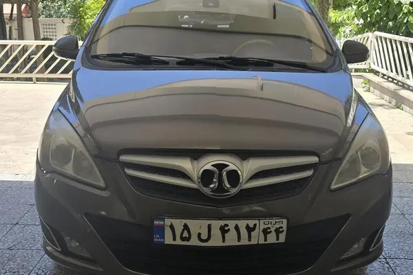 بایک، سابرینا هاچ بک (مونتاژ)