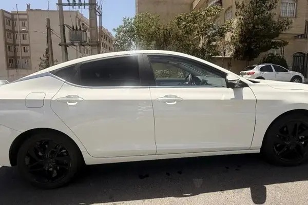 کی ام سی، J7