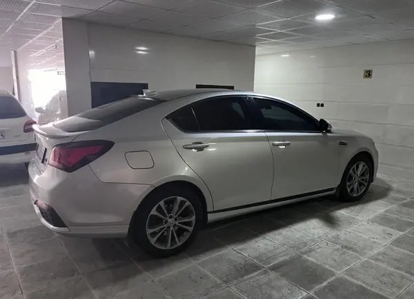 ام جی، 6