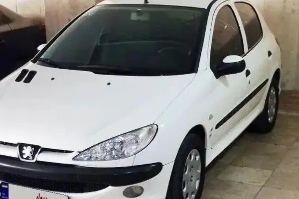 پژو، 206