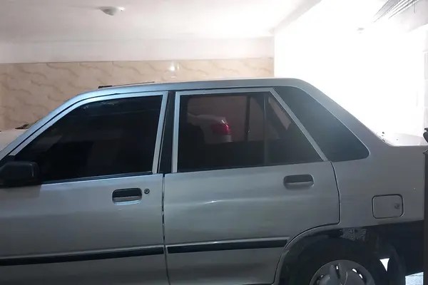 پراید، صندوق دار