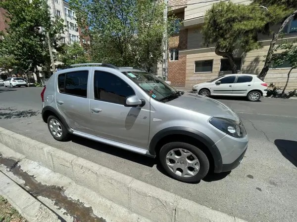 رنو، ساندرو استپ وی