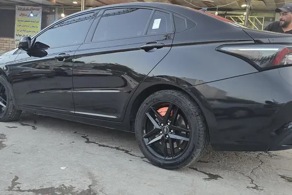 فونیکس، آریزو 6 جی تی (Z6 GT)