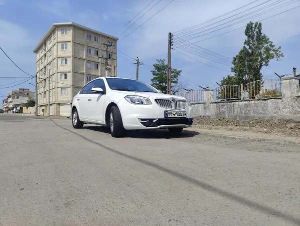 برلیانس، H330