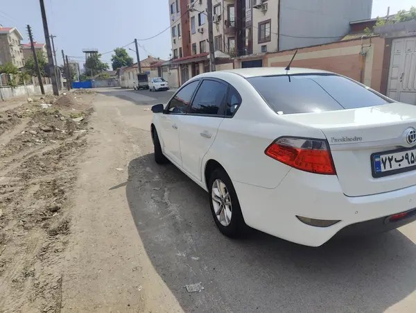 برلیانس، H330
