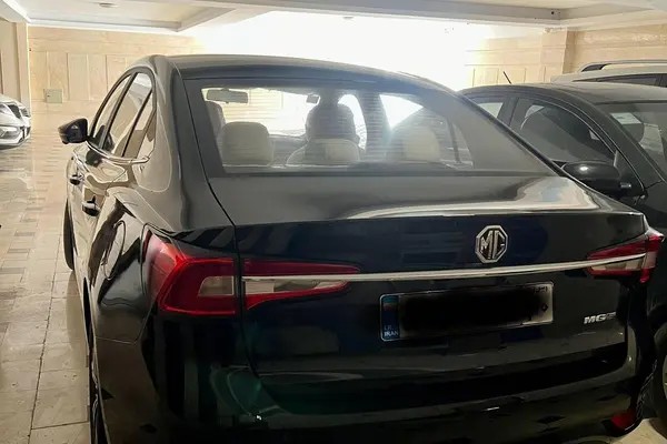 ام جی، 5