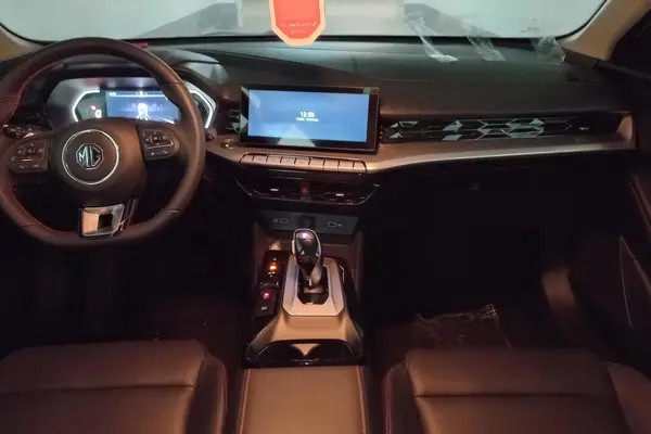 ام جی، GT