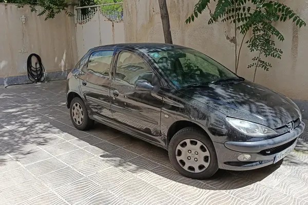 پژو، 206