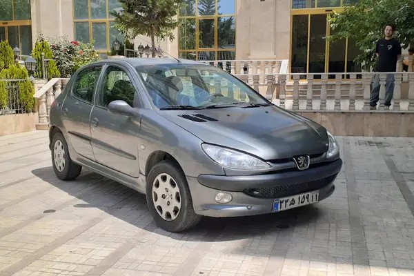 پژو، 206