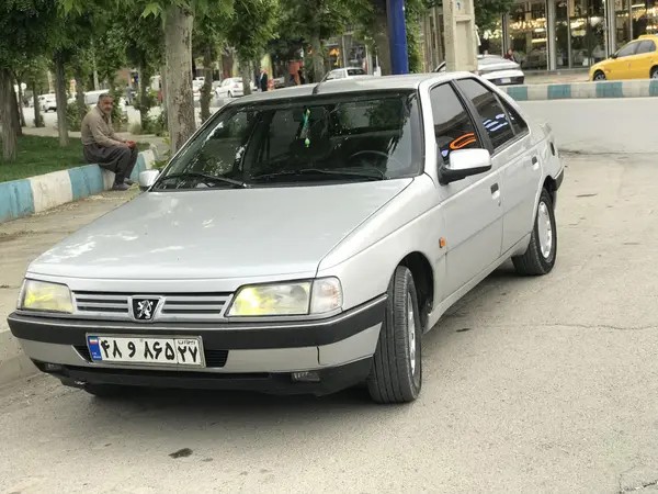 پژو، 405