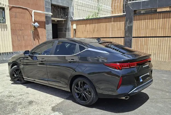 کی ام سی، J7