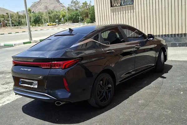 کی ام سی، J7