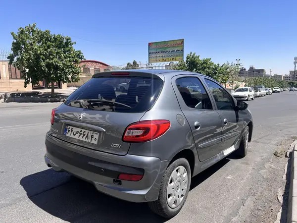 پژو، 207