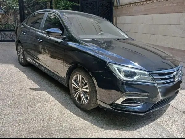 ام جی، 5