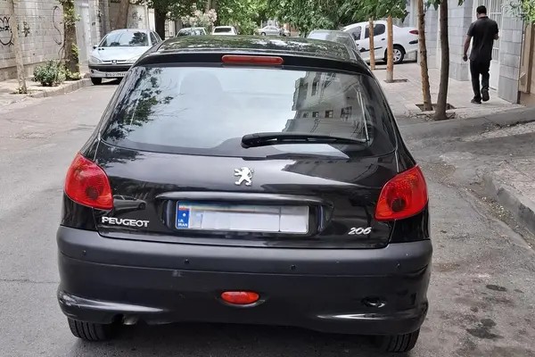 پژو، 206