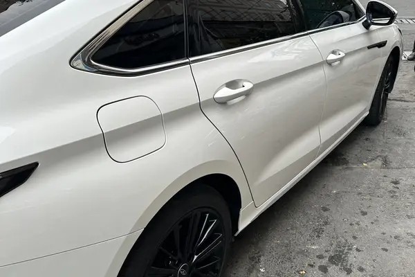 فونیکس، آریزو 8 (Z8)