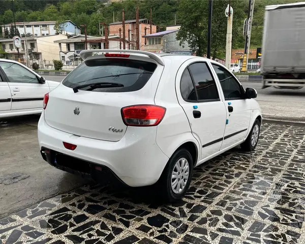 تیبا، هاچ بک