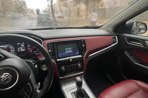 ام جی، RX5
