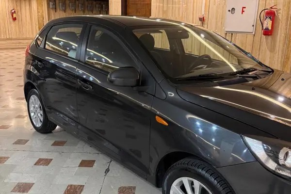 ام وی ام، 315هاچ بک