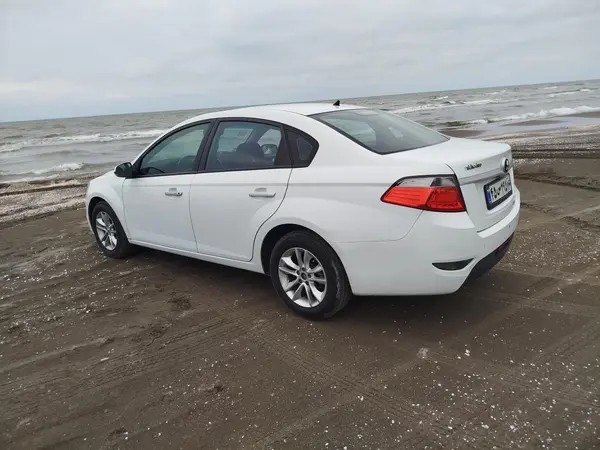 برلیانس، H330
