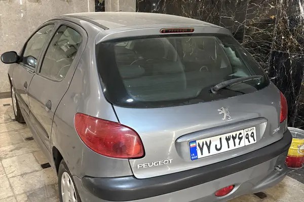 پژو، 206