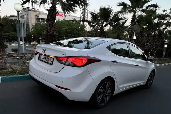 هیوندای، النترا