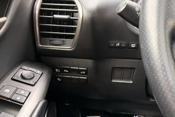 لکسوس، NX هیبرید