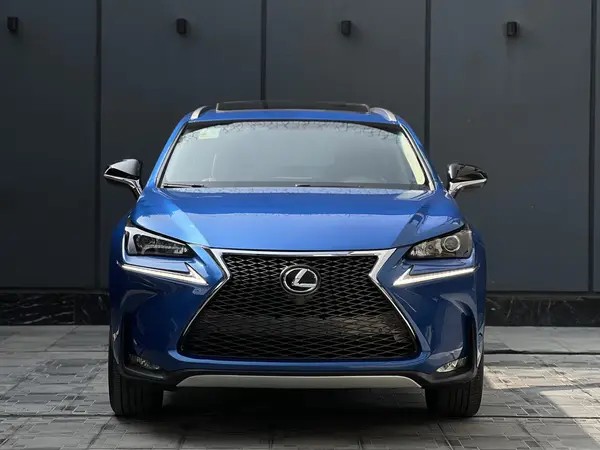لکسوس، NX