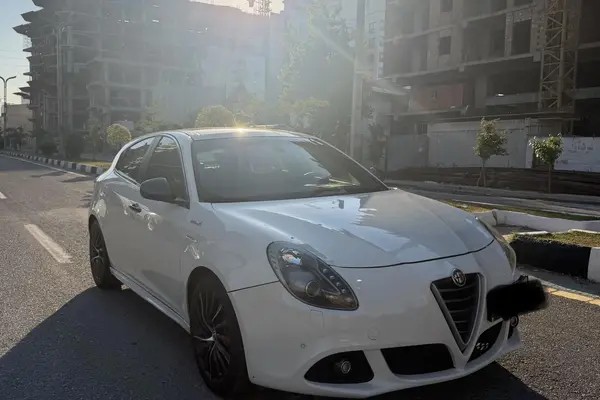 آلفارومئو، جولیتا