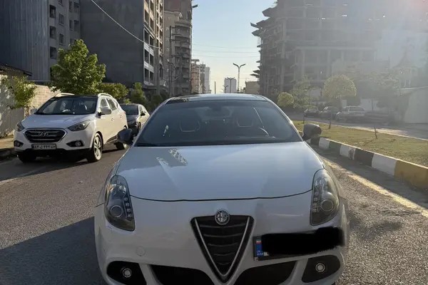 آلفارومئو، جولیتا
