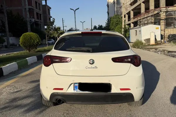 آلفارومئو، جولیتا