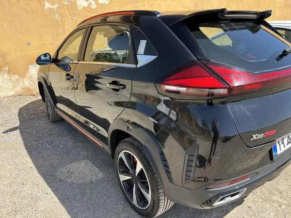 ام وی ام، X33 کراس