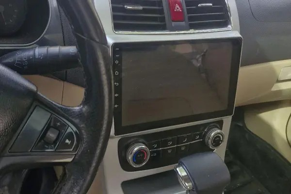 برلیانس، H330