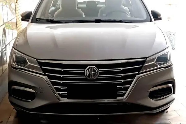 ام جی، 5
