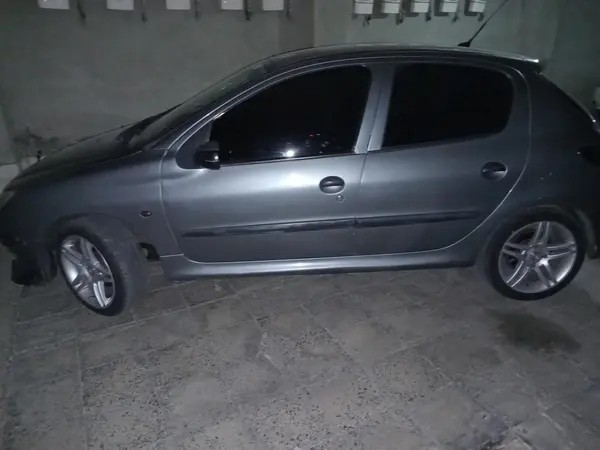 پژو، 206