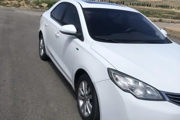 ام جی، 360