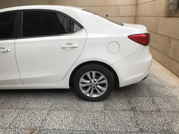 ام جی، 360