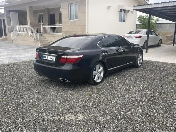 لکسوس، LS