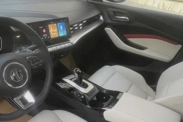 ام جی، GT