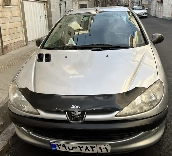 پژو، 206