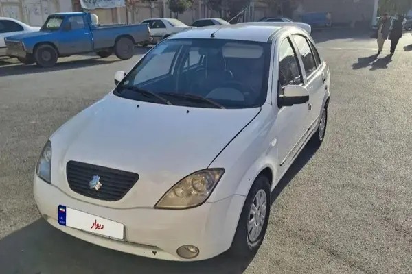 تیبا، هاچ بک