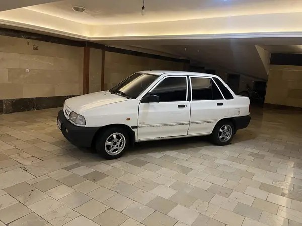 پراید، صندوق دار