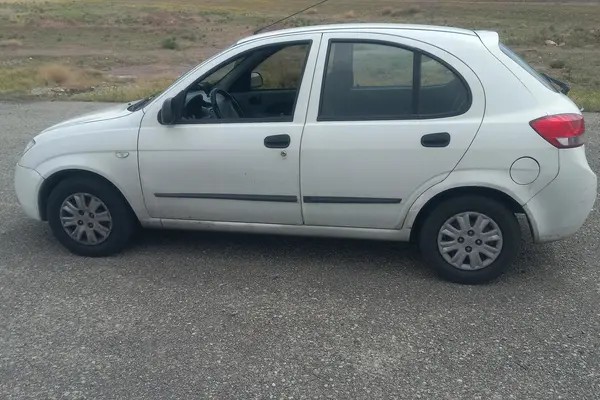 تیبا، هاچ بک