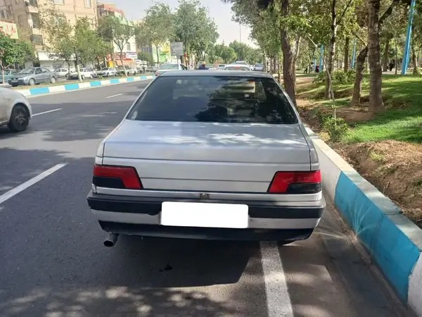پژو، 405
