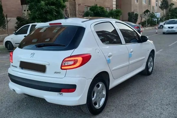 پژو، 207